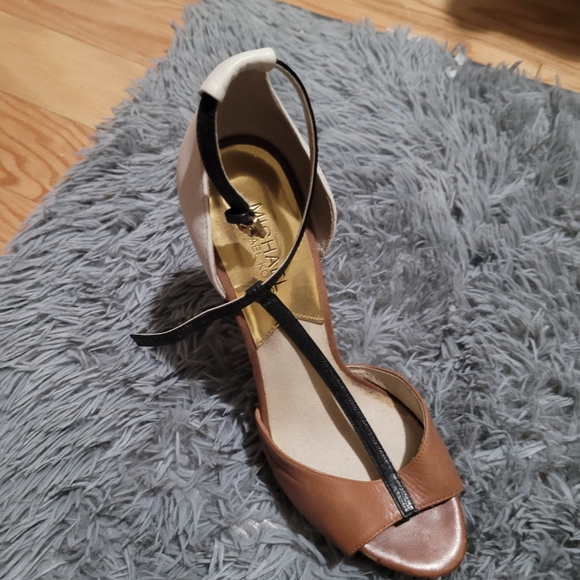 MK heels - Picture 3 of 6